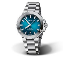 AQUIS DATE 39.50 MM